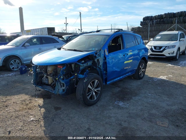 JTMRFREV8JJ243548 Toyota Rav4 Adventure/xle