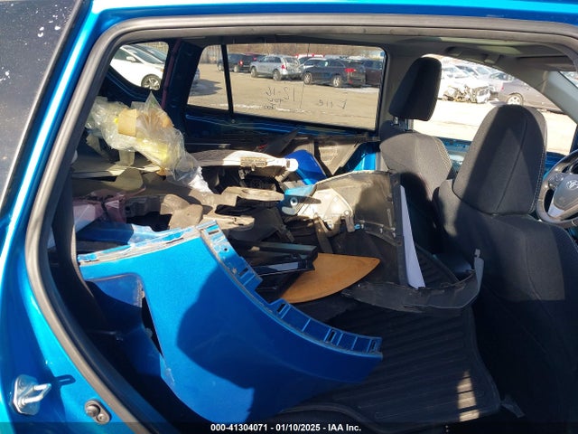 JTMRFREV8JJ243548 Toyota Rav4 Adventure/xle