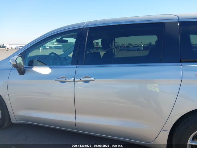 Chrysler Voyager Lx 2022 2C4RC1CG8NR215782 Image 14