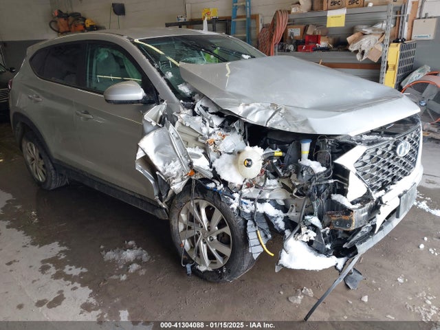 Hyundai TUCSON SE 2019 KM8J2CA48KU982613 Image 1