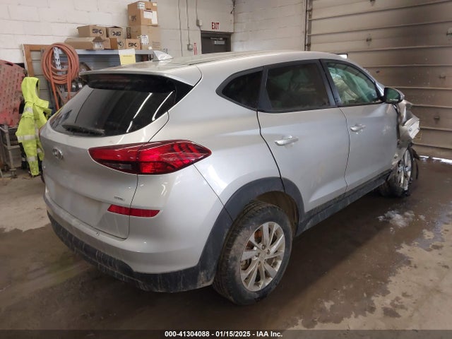 Hyundai TUCSON SE 2019 KM8J2CA48KU982613 Image 4