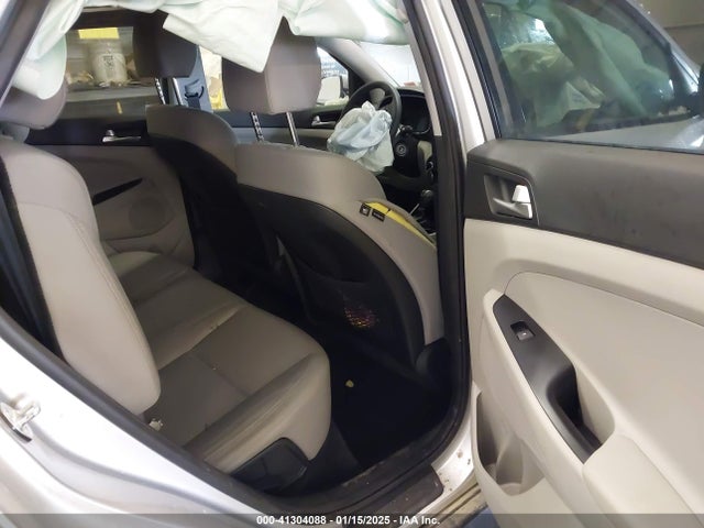 Hyundai TUCSON SE 2019 KM8J2CA48KU982613 Image 8