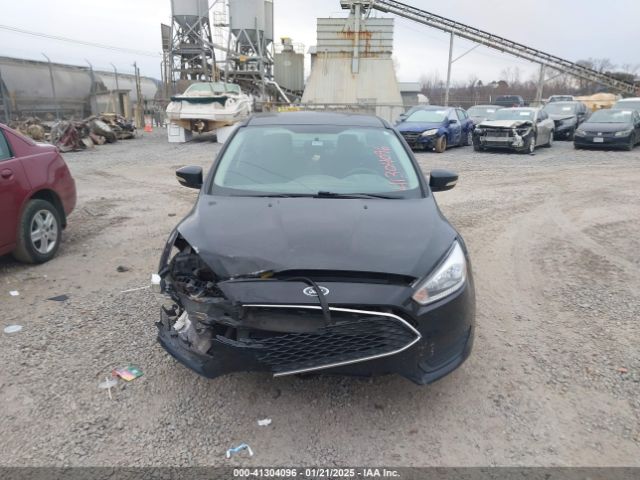1FADP3F2XHL269548 Ford FOCUS SE