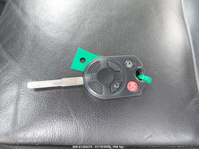 1FMCU0HD9JUC44888 Ford ESCAPE SEL