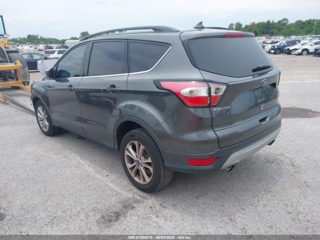 1FMCU0HD9JUC44888 Ford ESCAPE SEL