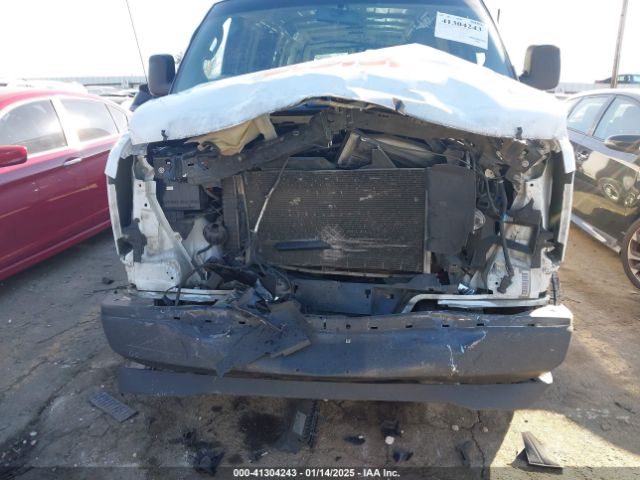 1GCWGBFPXJ1262089 Chevrolet Express 2500 Work Van