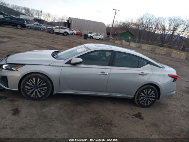 1N4BL4DWXRN302763 Nissan Altima Sv Intelligent Awd