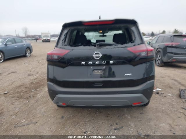 5N1BT3AB3PC904656 Nissan Rogue S Intelligent Awd