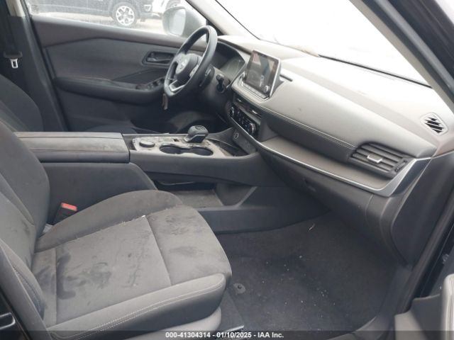 5N1BT3AB3PC904656 Nissan Rogue S Intelligent Awd