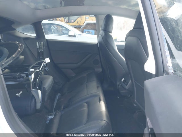2021 TESLA MODEL Y 5YJYGDEE7MF065381 Photo 7