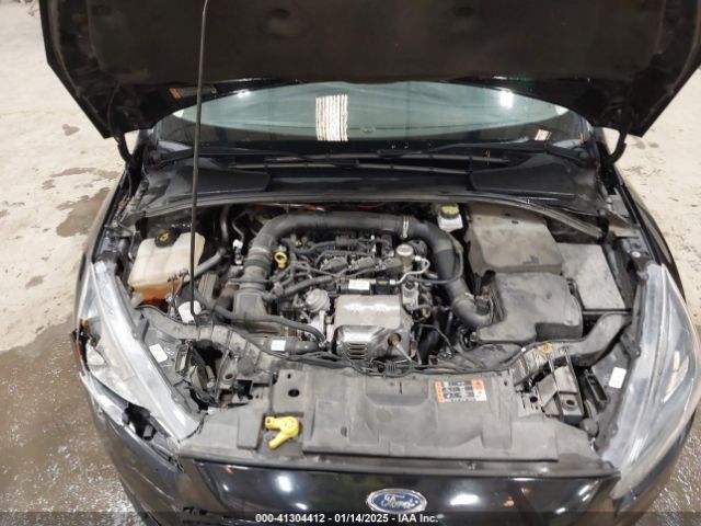 1FADP3FE8JL233292 Ford FOCUS SE