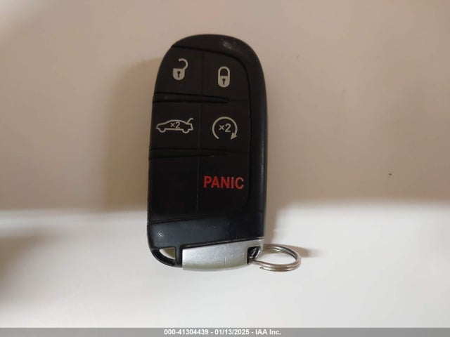 1C3CCCCG9FN517053 Chrysler 200 C