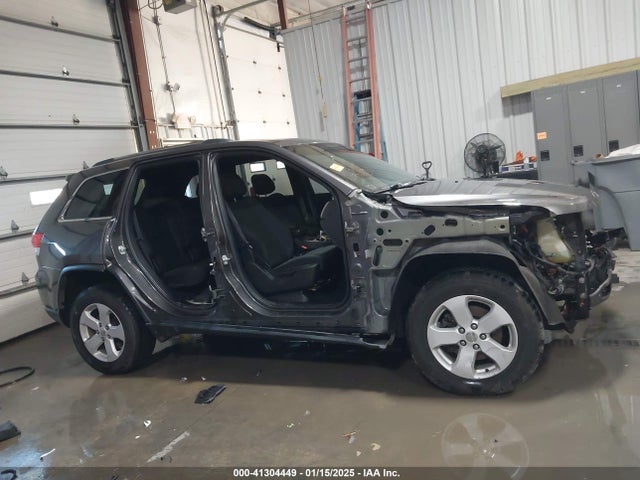 1C4RJFAG4EC458679 Jeep Grand Cherokee Laredo