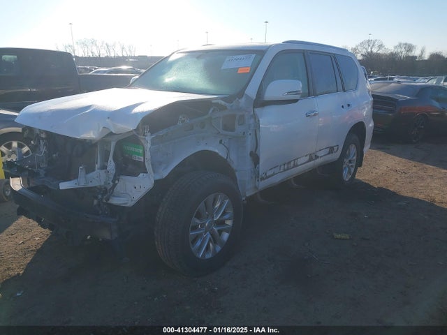 Lexus GX 460 2018 JTJBM7FX0J5195058 Image 2