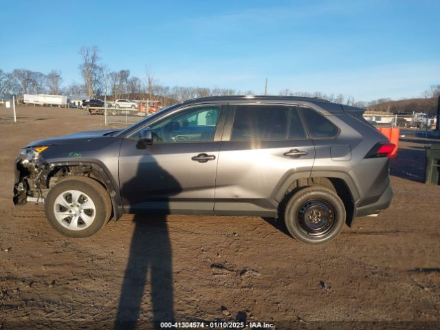 2T3G1RFV2LC080244 Toyota RAV4 LE