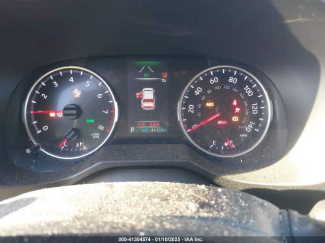 2T3G1RFV2LC080244 Toyota RAV4 LE