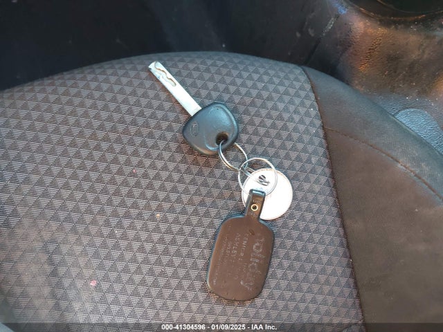 KNDJ22AU6M7777081 KIA SOUL LX