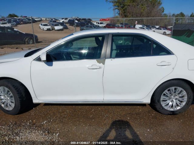 4T4BF1FK3ER385853 Toyota CAMRY LE