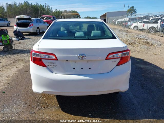 4T4BF1FK3ER385853 Toyota CAMRY LE