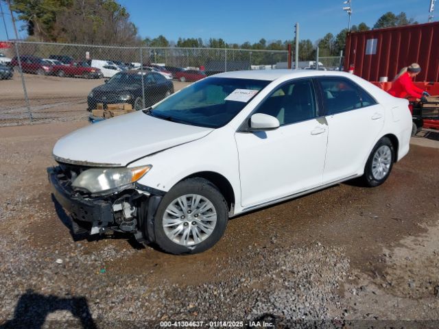 4T4BF1FK3ER385853 Toyota CAMRY LE