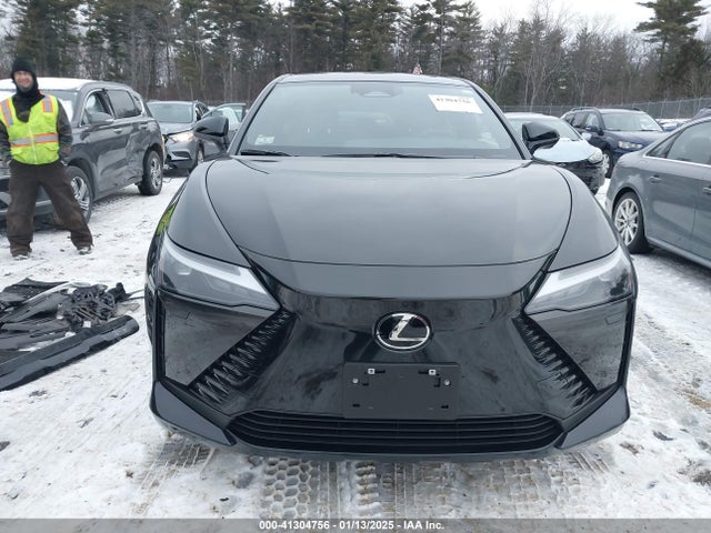 Lexus 1xm / 1ym 2024 JTJAAAABXRA025144 Image 13