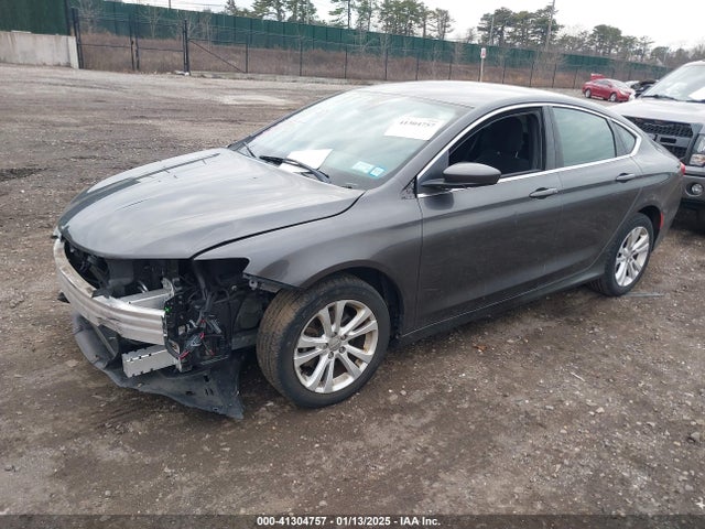 Chrysler 200 Limited 2015 1C3CCCABXFN641419 Image 2