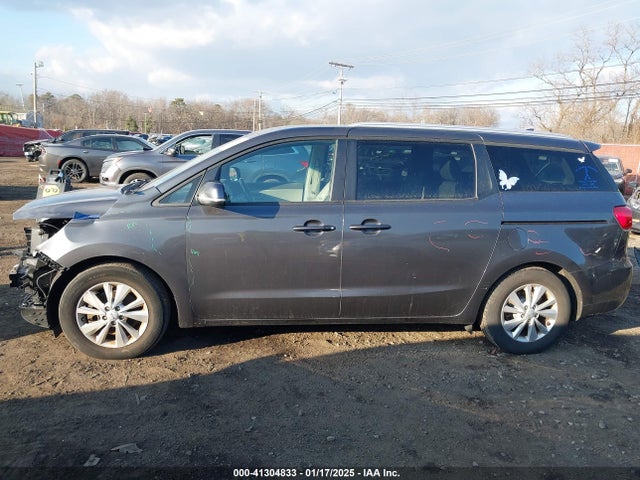 KIA SEDONA LX 2017 KNDMB5C15H6330917 Image 14