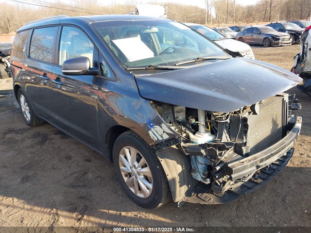 KIA SEDONA LX 2017 KNDMB5C15H6330917 Image 17