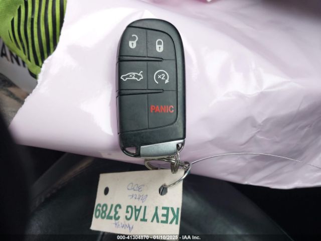 2C3CCAAG9FH859828 Chrysler 300 Limited