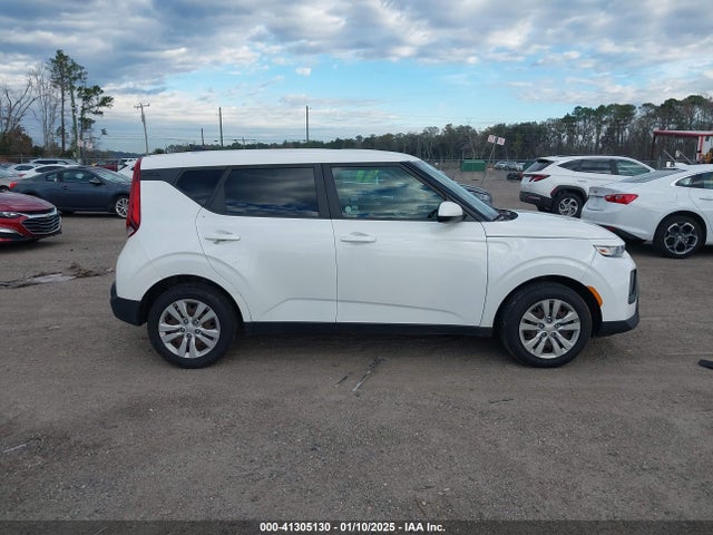 KIA SOUL LX 2020 KNDJ23AU5L7046257 Image 13