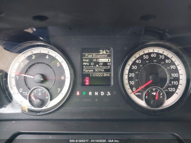 3C6JR7DT4KG532395 RAM 1500 Classic Tradesman  4x4 8' Box