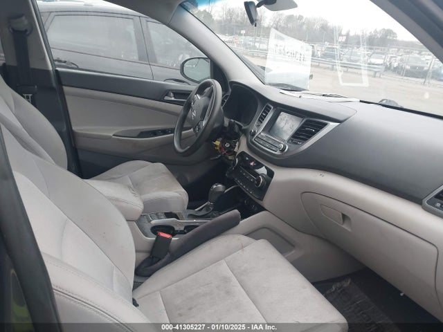 KM8J3CA44JU731731 Hyundai TUCSON SEL