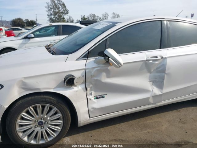 3FA6P0PU6GR320759 Ford Fusion Energi Se Luxury