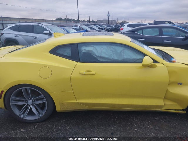 Chevrolet Camaro 1lt 2017 1G1FB1RS8H0205584 Image 13