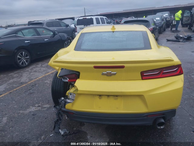 Chevrolet Camaro 1lt 2017 1G1FB1RS8H0205584 Image 16