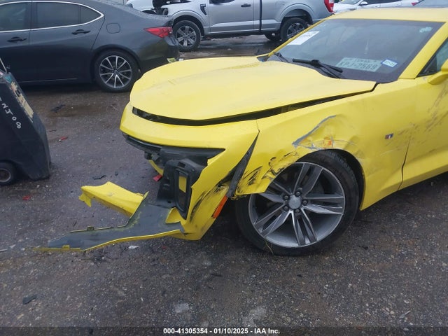 Chevrolet Camaro 1lt 2017 1G1FB1RS8H0205584 Image 6