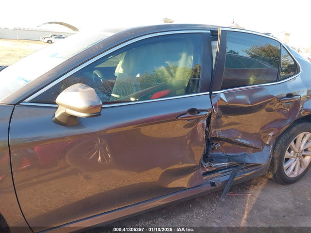 Toyota CAMRY LE 2024 4T1C11AK3RU884047 Image 14
