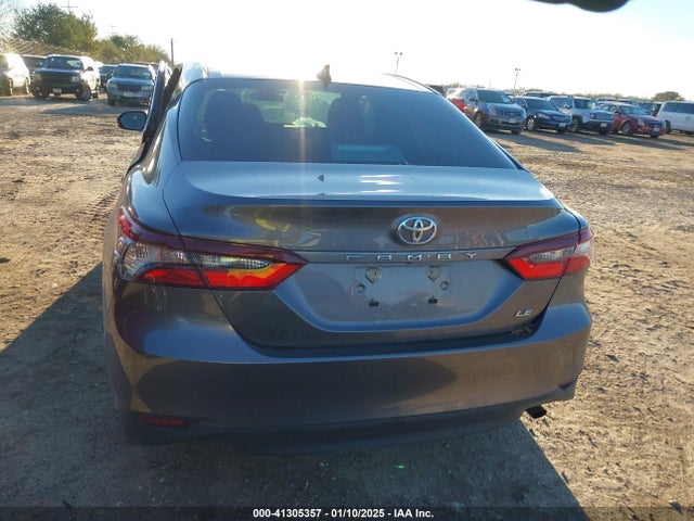Toyota CAMRY LE 2024 4T1C11AK3RU884047 Image 16