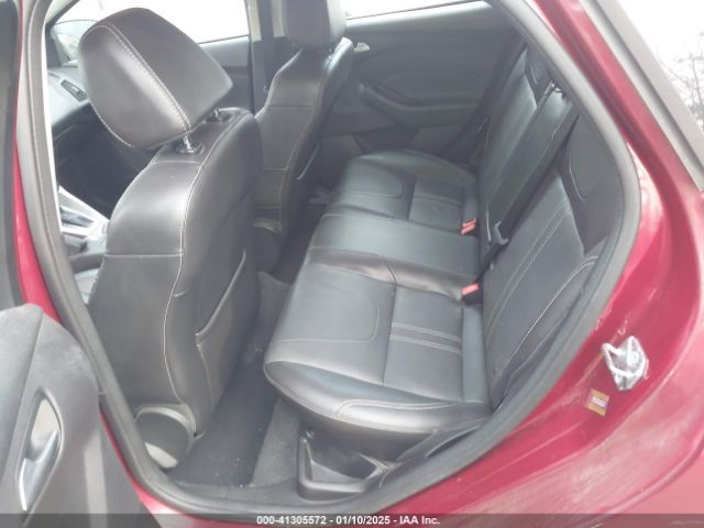 1FADP3K23EL371100 Ford FOCUS SE