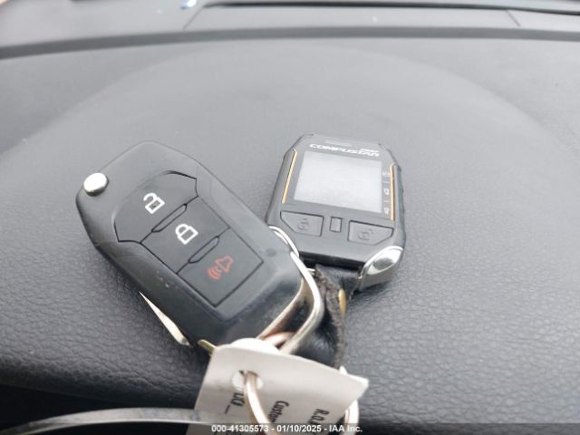 1FT7W2BT5HEE17810 Ford F-250 Lariat