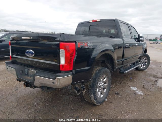 1FT7W2BT5HEE17810 Ford F-250 Lariat