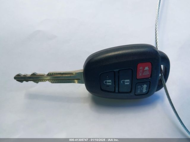 4T1BF1FK2HU634433 Toyota CAMRY SE