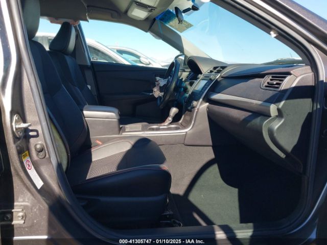 4T1BF1FK2HU634433 Toyota CAMRY SE