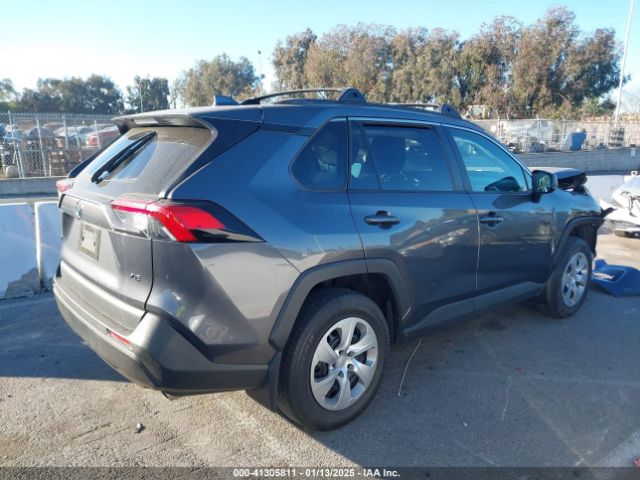 2T3H1RFV0KC030154 Toyota RAV4 LE