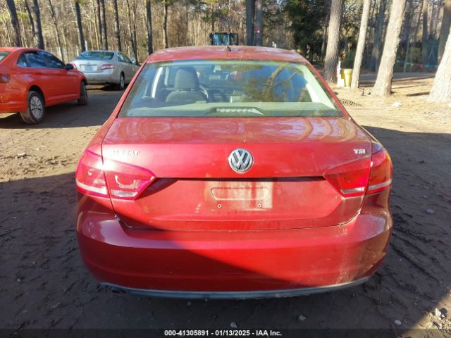 1VWAT7A33FC007414 Volkswagen Passat 1.8t S