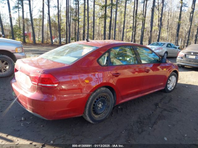 1VWAT7A33FC007414 Volkswagen Passat 1.8t S