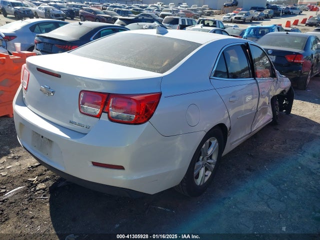 Chevrolet MALIBU 1LT 2015 1G11C5SLXFF187567 Image 4