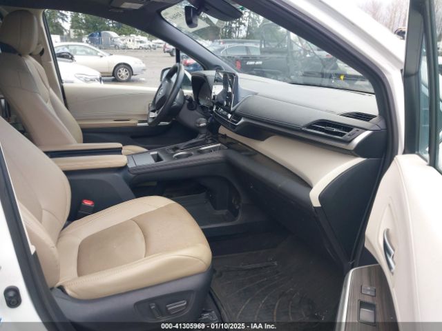 5TDZSKFC8MS033054 Toyota Sienna Limited