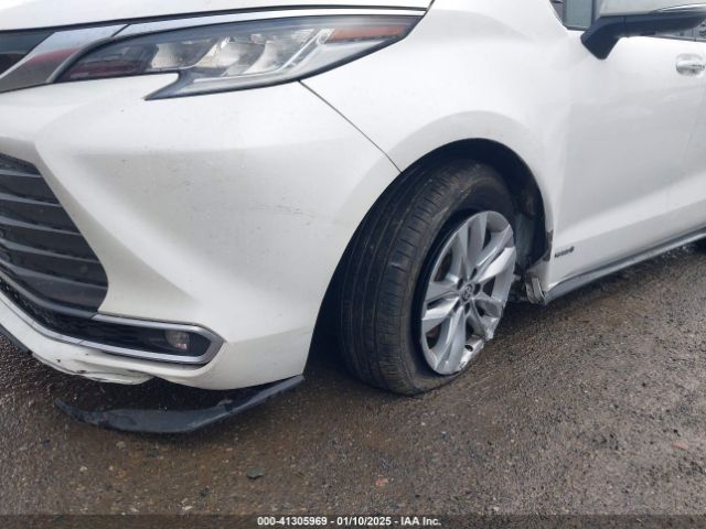 5TDZSKFC8MS033054 Toyota Sienna Limited