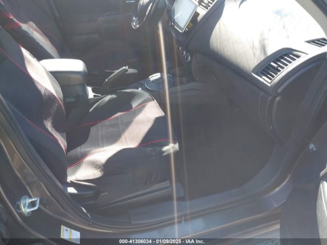 JA4AP3AU0HZ006434 Mitsubishi Outlander Sport 2.0 Es